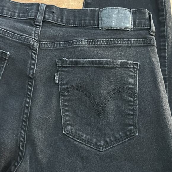 Woman’s Levi’s  Classic Straight Black Jeans Size 14 - Picture 10 of 10